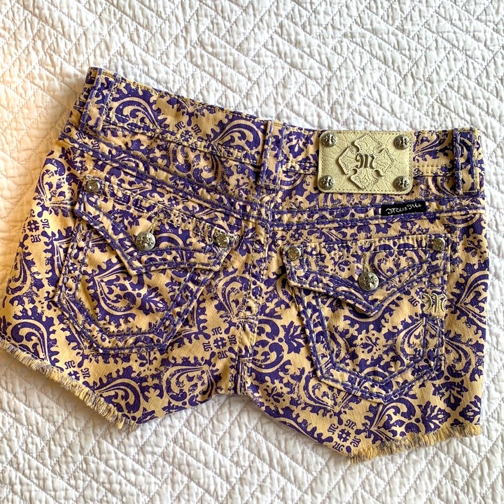 Miss Me shorts - Size 25 - Color: Purple and beige with bling buttons.